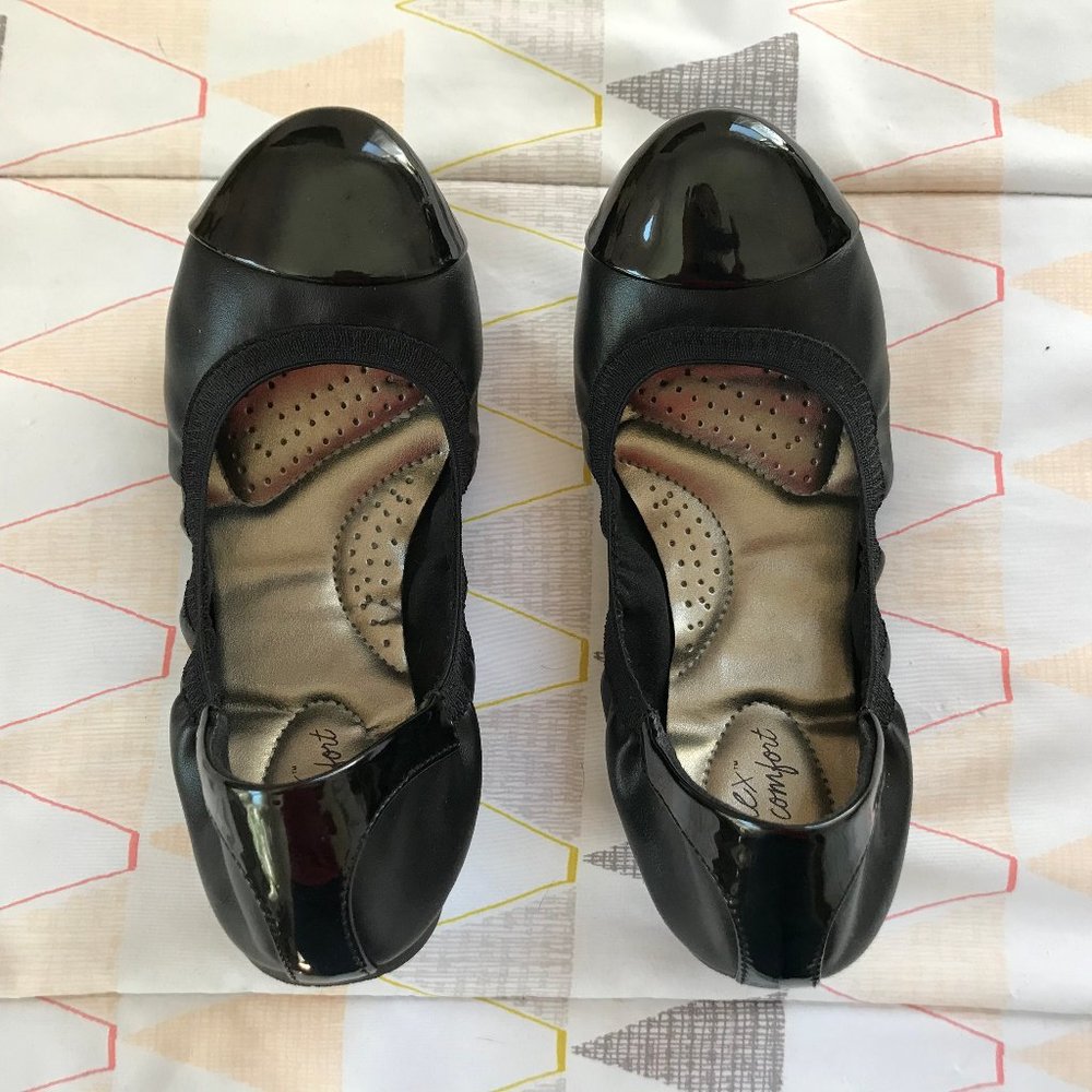 Black Patent Leather DexFlex Ballet Flats